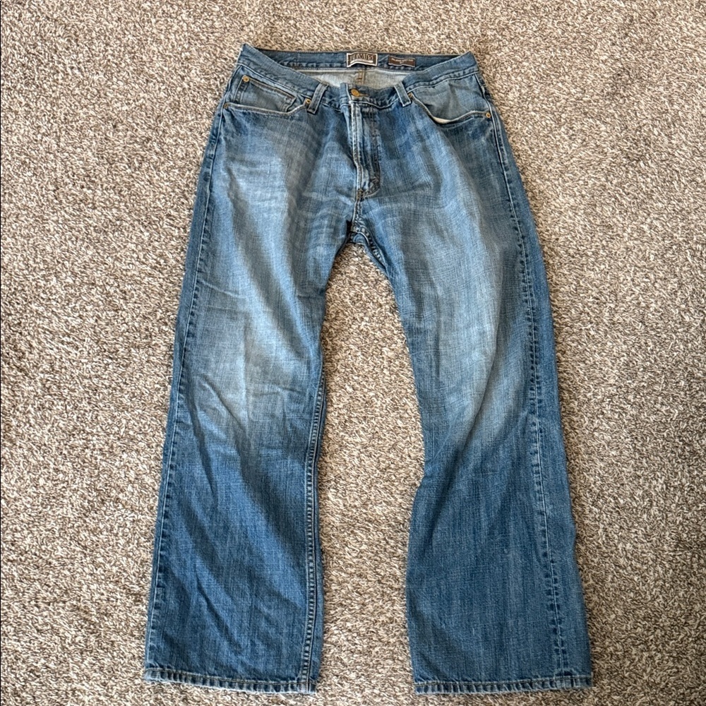 Levi's Men's Light Blue Bootcut Jeans - Picture 3 of 5